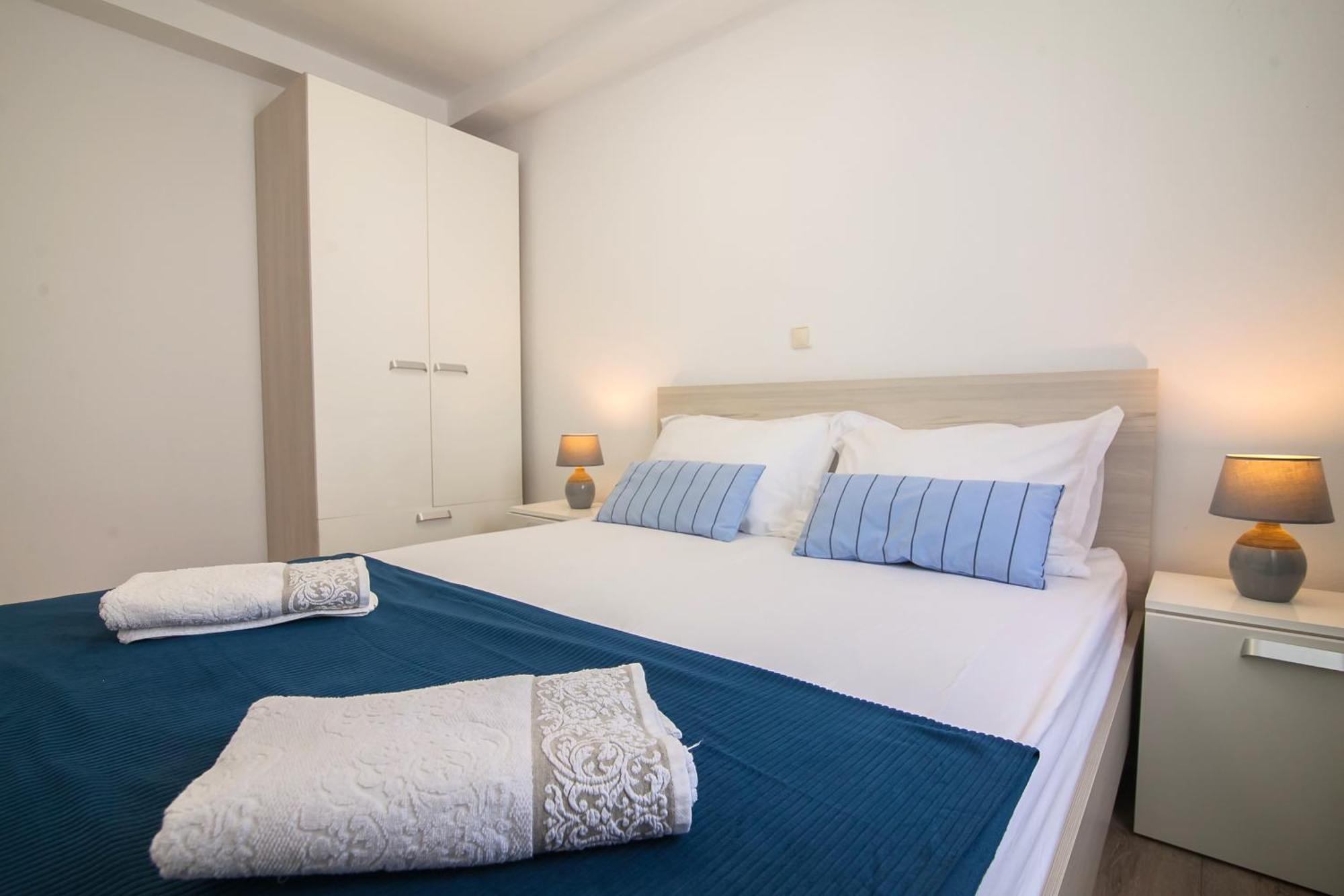 Helvetia Sunny Apartments Bol Bagian luar foto