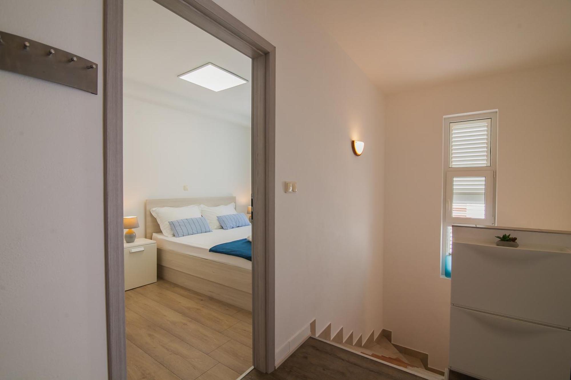 Helvetia Sunny Apartments Bol Bagian luar foto