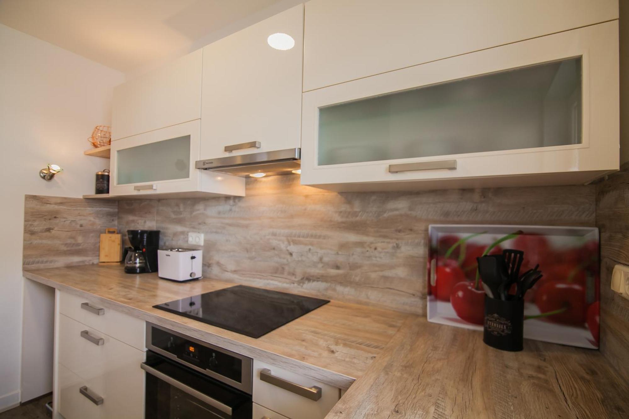 Helvetia Sunny Apartments Bol Bagian luar foto