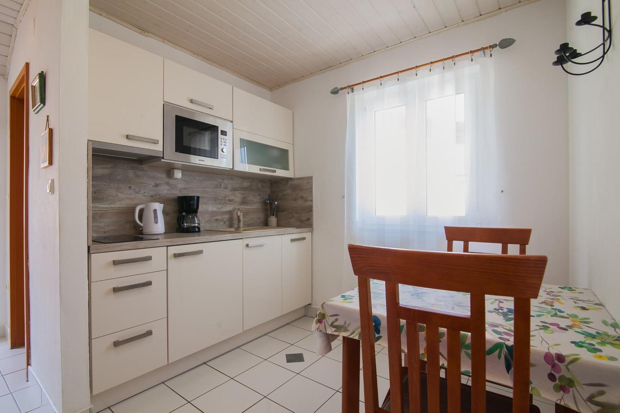 Helvetia Sunny Apartments Bol Bagian luar foto